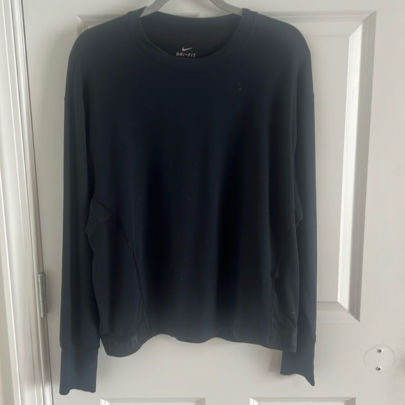 Nike Size Large  Dri-Fit Black Pullover Sweatshirt Black - Picture 1 of 10